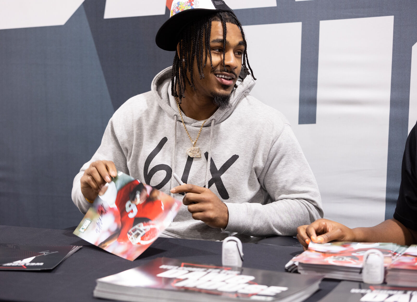 230115_KAT_KennyMcIntoshSigning_168.jpg